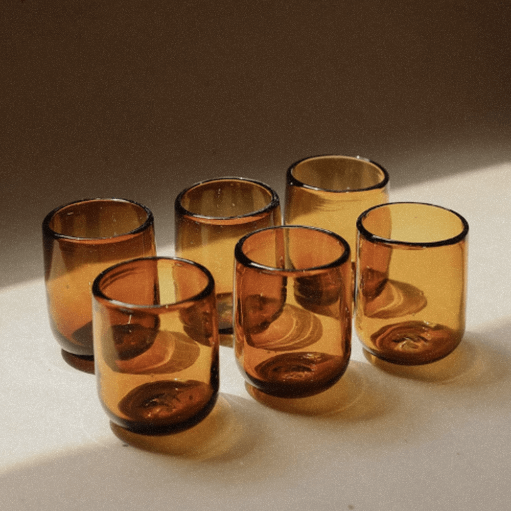 Set de 6 Vasos de Vidrio Soplado Ámbar